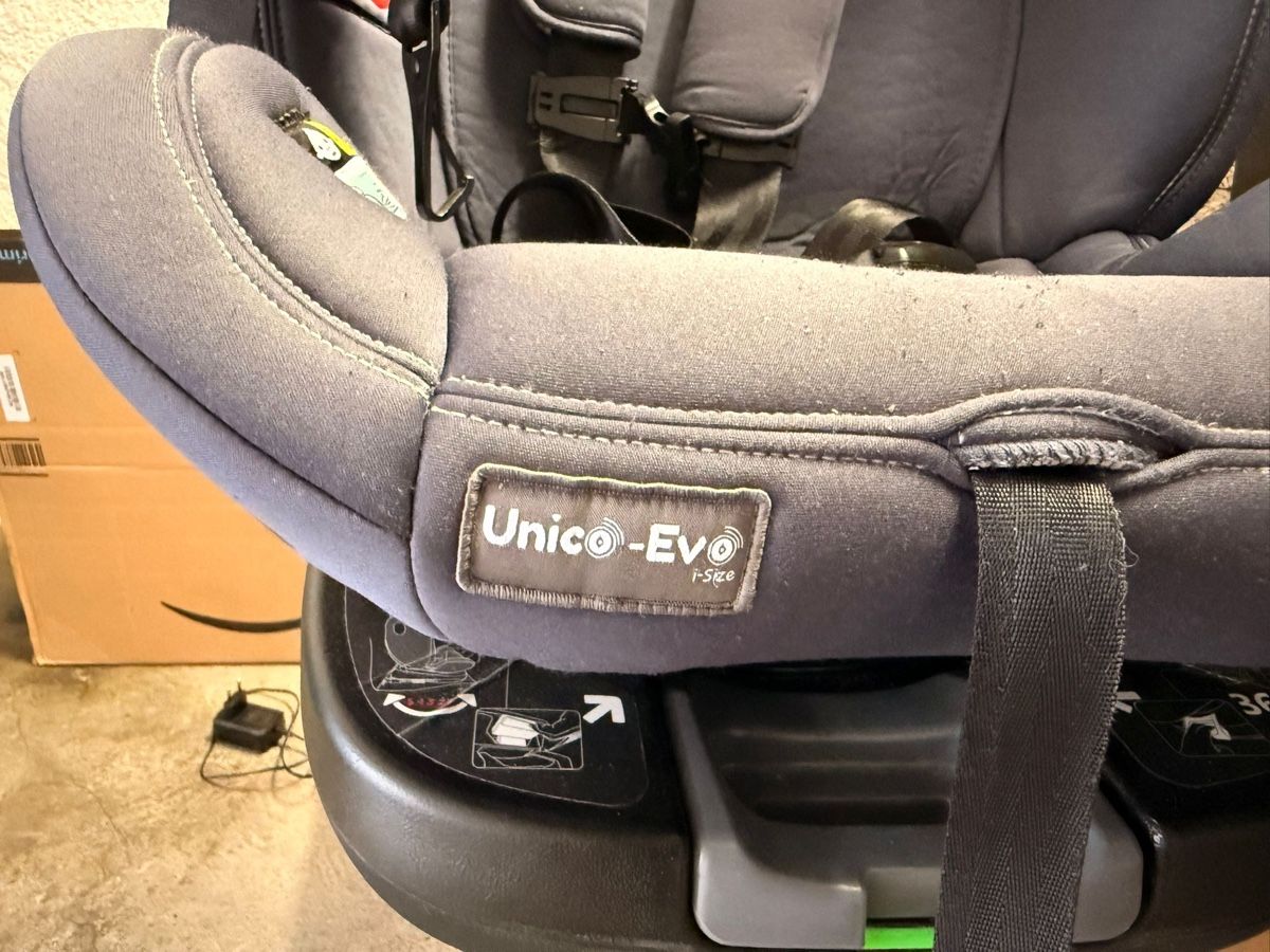 Chicco Sièges auto: Chicco Unico-Evo i-Size – D'occasion à Eglisau par fed_gyw5 3