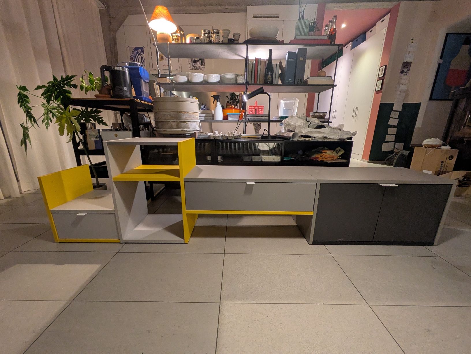 Mobili TV: Sideboard / TV-Möbel – Usato da Lenzburg venduto da Thoimes