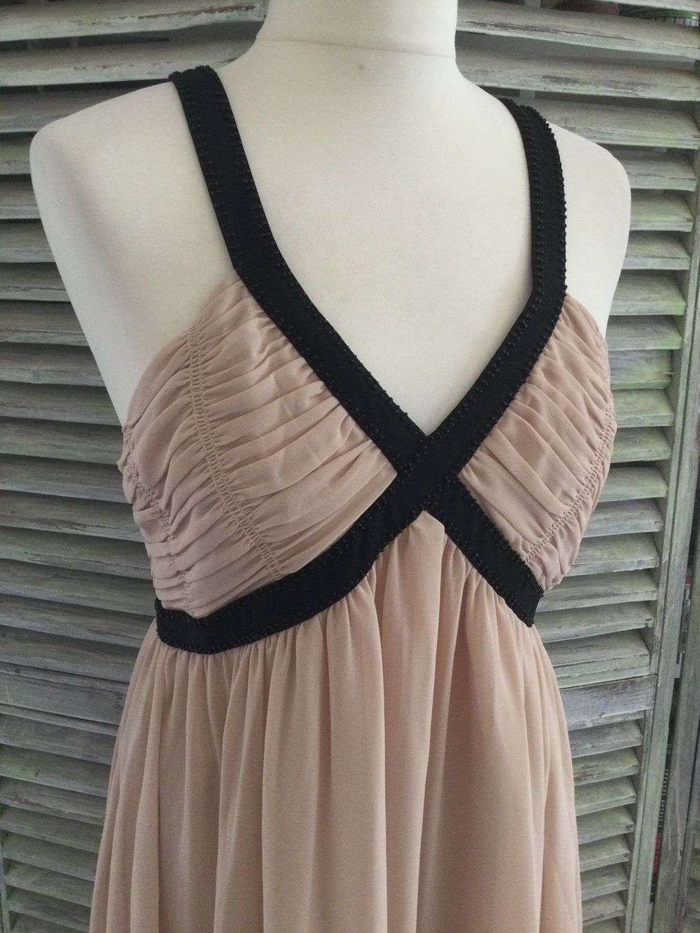 H&M Vestiti: Robe beige/noir avec perles, taille 40, NEUF – Nuovo e nell'imballaggio originale da Agiez venduto da chouchanelle 1