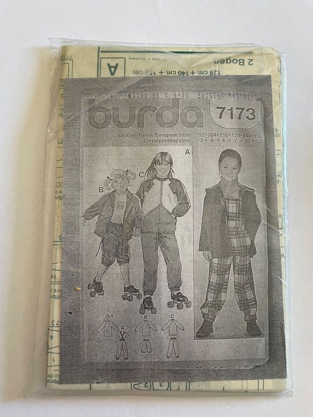 Cartamodelli: Schnittmuster Burda Anleitung und Muster – Usato da Buchs SG venduto da Billikatze5