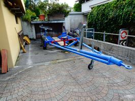 Bootsanhänger für schwere Segeljacht