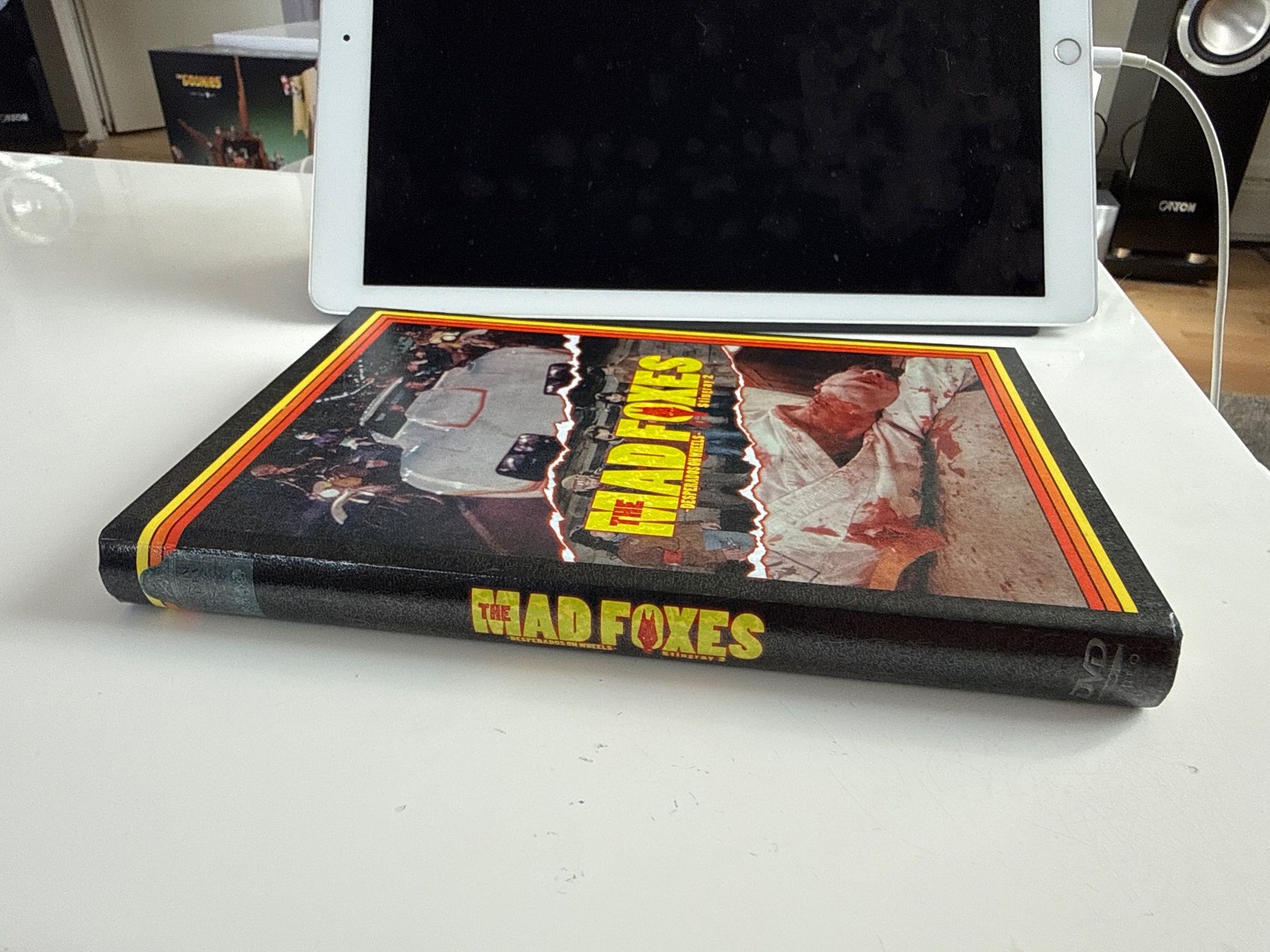 Tutti i DVDs: Mad Foxes Grosse Hartbox Vergriffen Limited Edition – Usato da Allschwil venduto da meeresperle 3