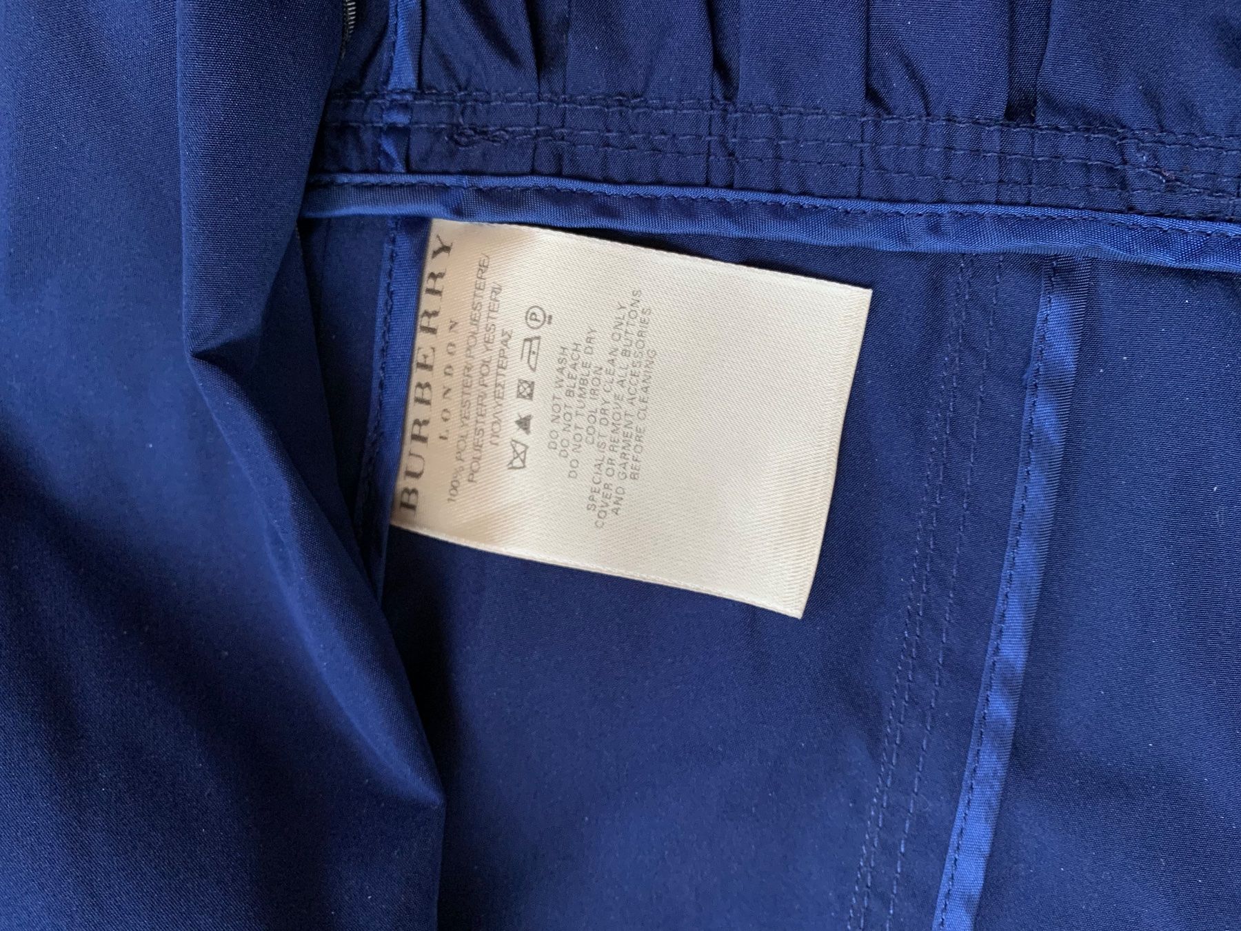 Burberry Cappotti: Burberry Trench Coat gr 34 – Nuovo (secondo la descrizione) da Sempach venduto da katzaana3 2