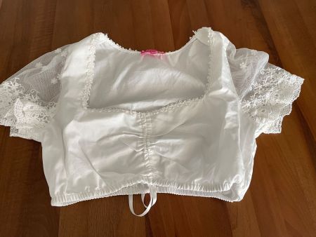 Dirndl-Bluse neu grösse 34, nie getragen
