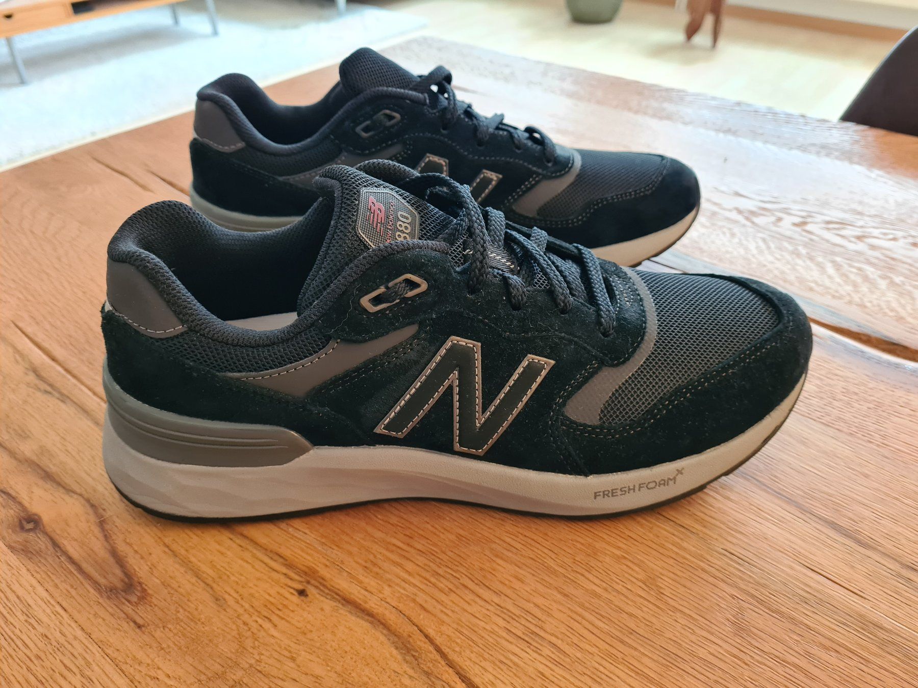New Balance Scarpe da uomo: New Balance M 880 Walking v7 – Nuovo (secondo la descrizione) da Riedikon venduto da Srayo 2