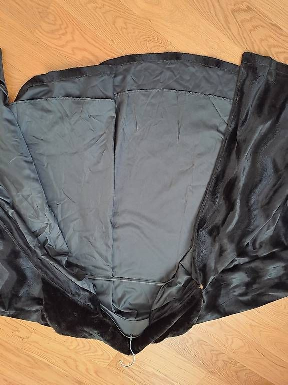 Cappotti: Damen Winter Mantel L/40 – Usato da Zürich venduto da Simonikus 1