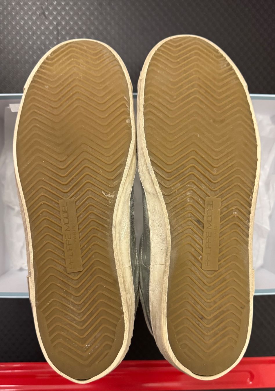 Scarpe da donna: Schicke Philippe Model Sneaker Grösse 40 Silber Glitzer-Look – Usato da Oberrieden venduto da Bergsteiger67 5