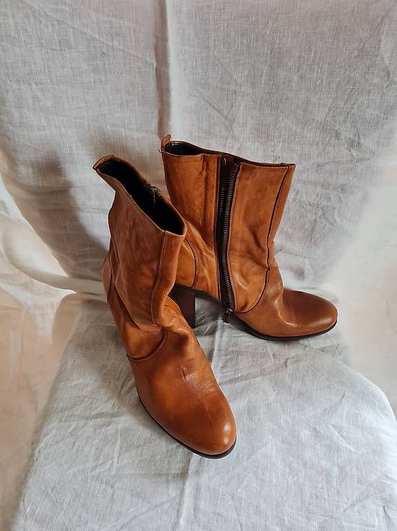 Scarpe da donna: Rocco P Stiefeletten Gr 40 – Usato da Baar venduto da Loimund 2