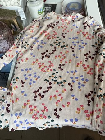 Maglia a maniche lunghe HEMA fantasia floreale, taglia 158/1