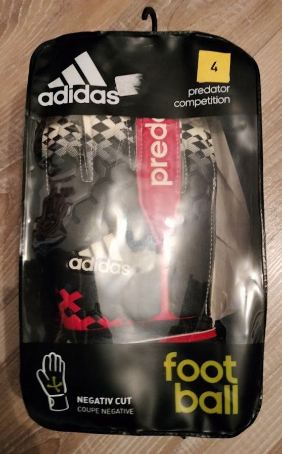 Adidas Guanti & manicotti: adidas Torwarthandschuhe Predator Grösse 4 – Nuovo e nell'imballaggio originale da Oftringen venduto da Sportivo.ch 3