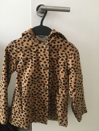 Veste à pois pour enfant, taille idéale pour la mi-saîson