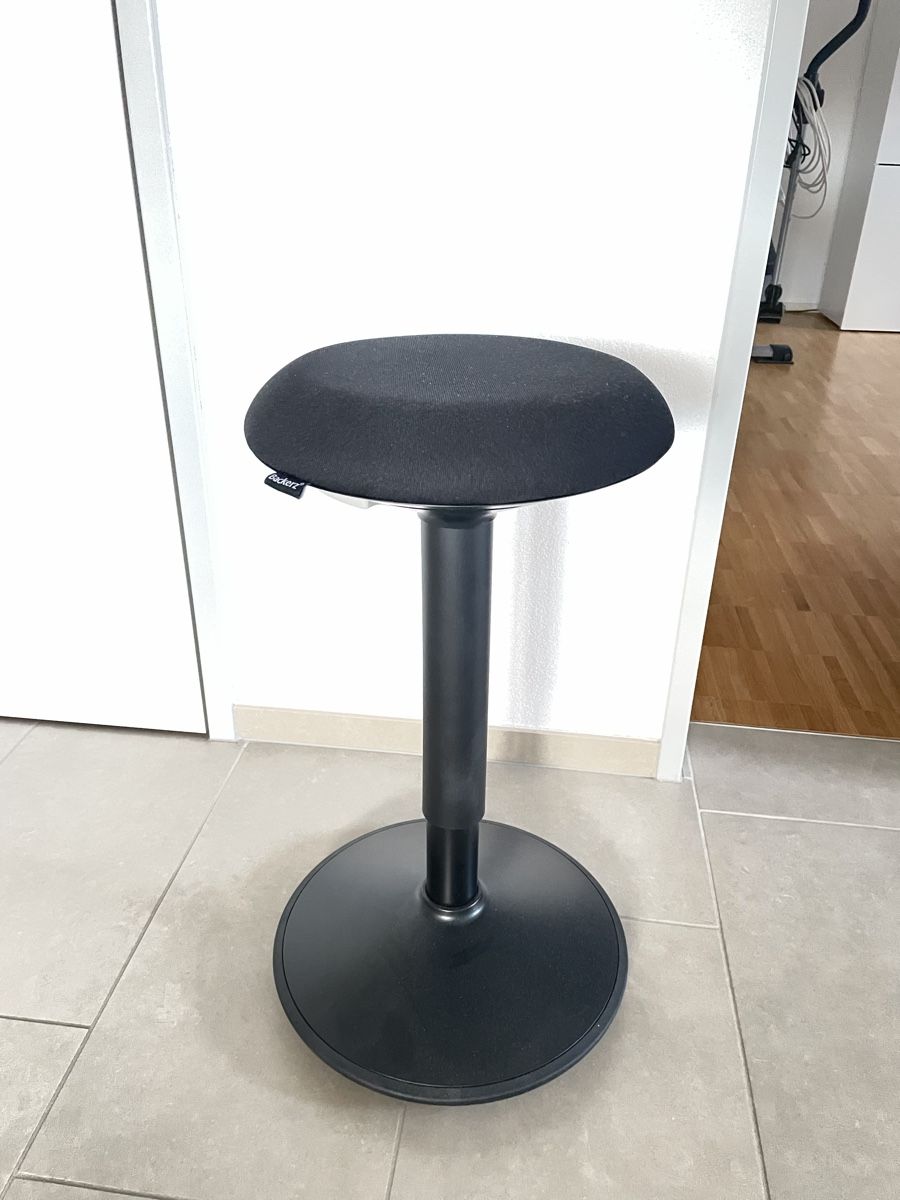 Tabourets: Hocker/ Bürostuhl – D'occasion à Wölflinswil par Schnaddel86