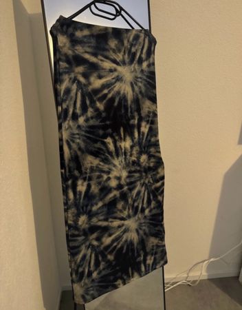 Robe Bershka Tie and Dye Taille S fente sexy