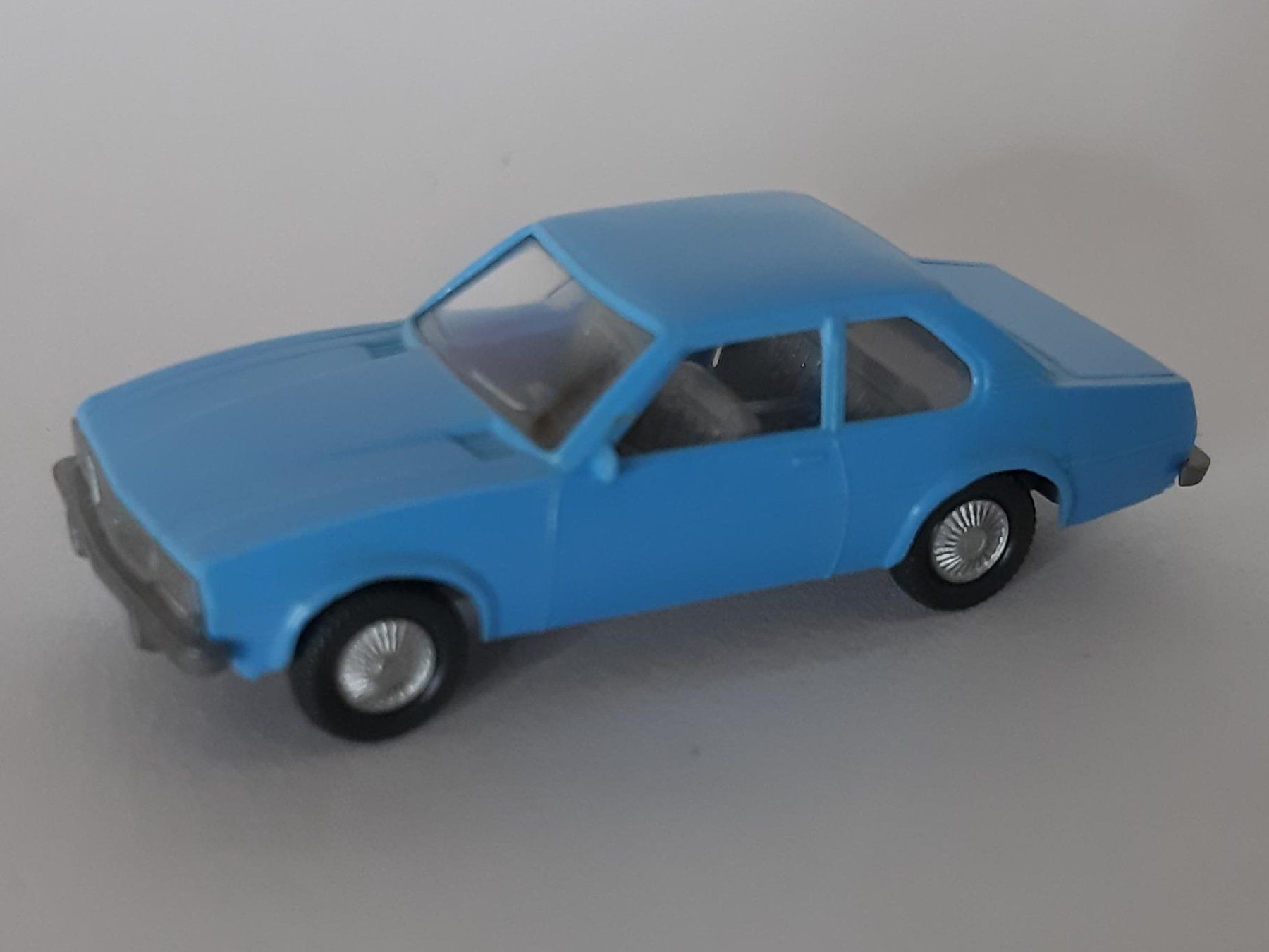 Wiking Modellini d'auto: Wiking - Opel Ascona B – Usato da Bichwil venduto da Viggen37
