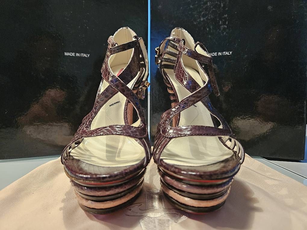 Scarpe da donna: Chaussures à talons – Usato da Biel/Bienne venduto da Baga3 1