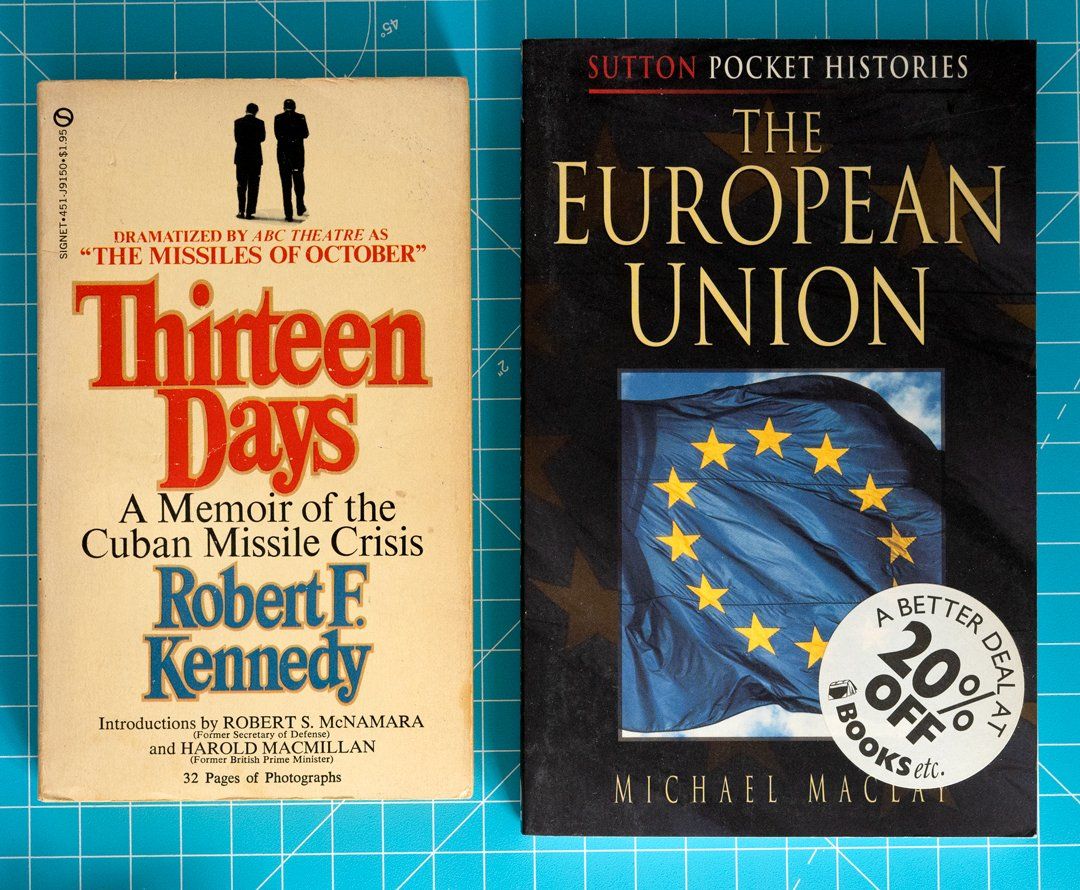 Libri: History / Politics books – Usato da Zürich venduto da AuctionAlan 1
