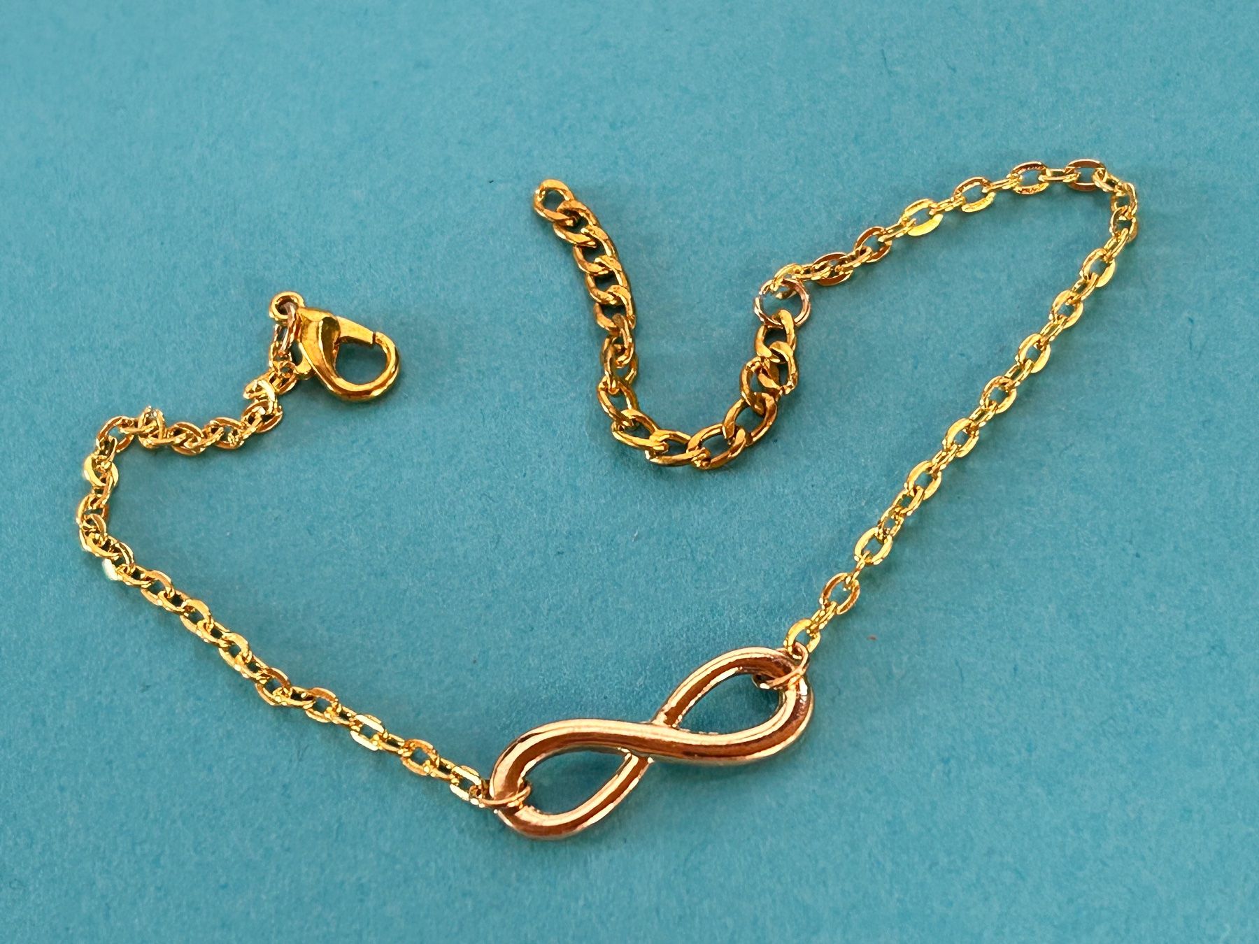Bracciali & Braccialetti: Armband Eternity goldfarben – Nuovo e nell'imballaggio originale da Laufen venduto da Bellavitaboom 1