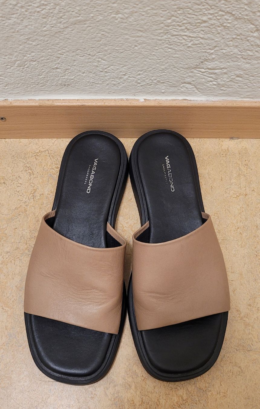 Vagabond Damenschuhe: Vagabond Slides – Neu (gemäss Beschreibung) aus Zürich von seconda_chance 1