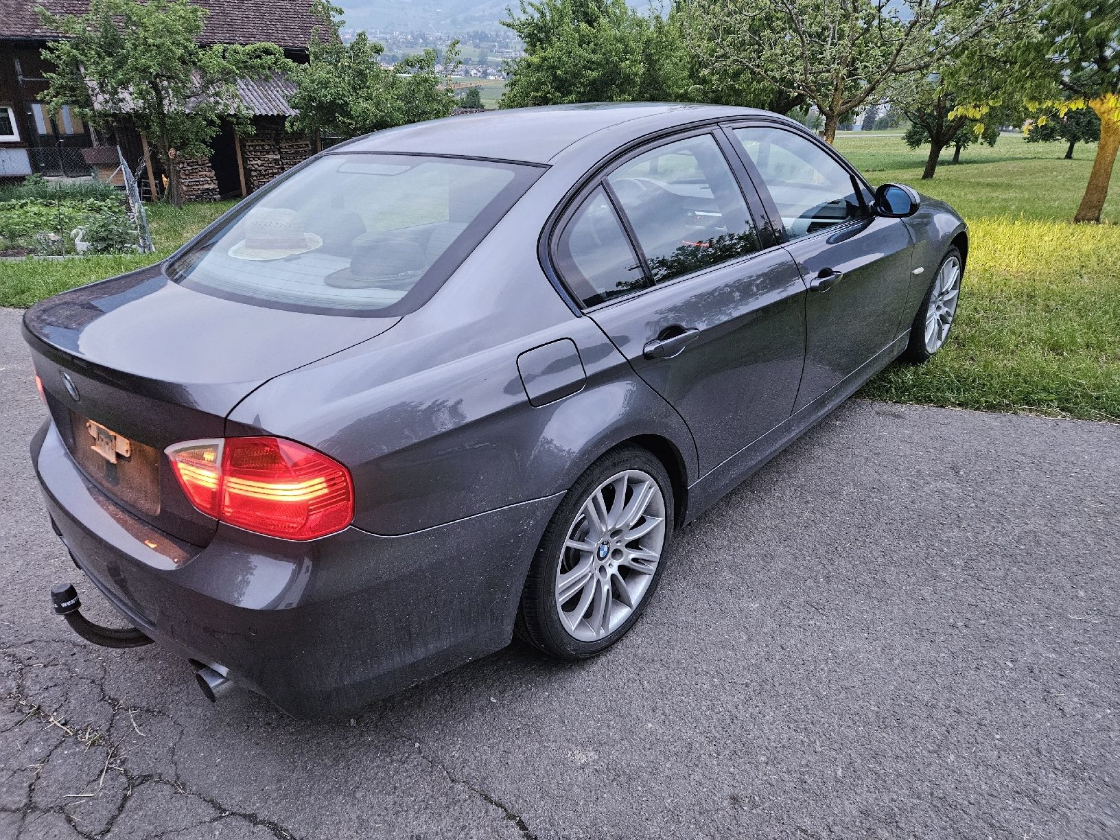 BMW Automobili: BMW 335 xi Handschaltung ab MFK – Usato da Ibach venduto da lienid 1