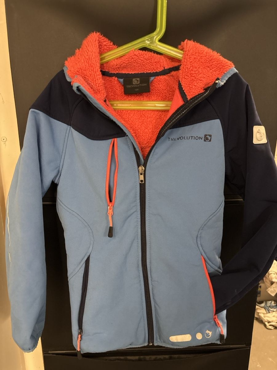 Trevolution Jacken & Mäntel: Jacke Trevolution 128 – Gebraucht aus Regensdorf von Piritatti