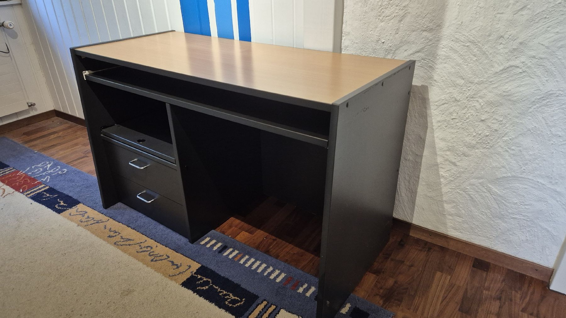 Scrivanie: Pult schwarz / holz – Usato da Weisslingen venduto da Royale 6