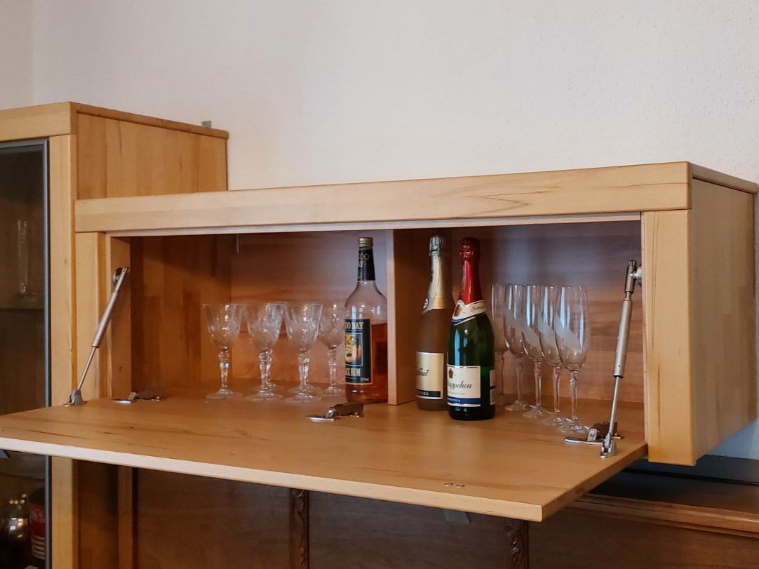 Cassettiere: Wandsideboard massiv Buche – Usato da Bürglen UR venduto da KaiserS12 2