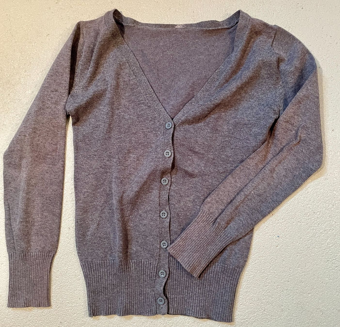 Gant Lotti & Set di vestiti: 4 schöne Strick-Oberteile Gr. 146/152 – Usato da Neuendorf venduto da Knopfi 4