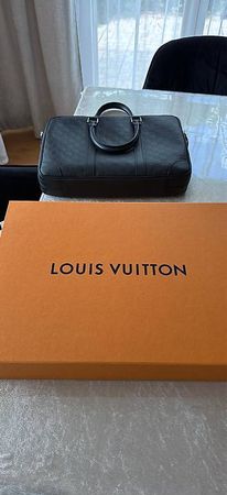 Louis Vuitton Aktentasche schwarz NEU