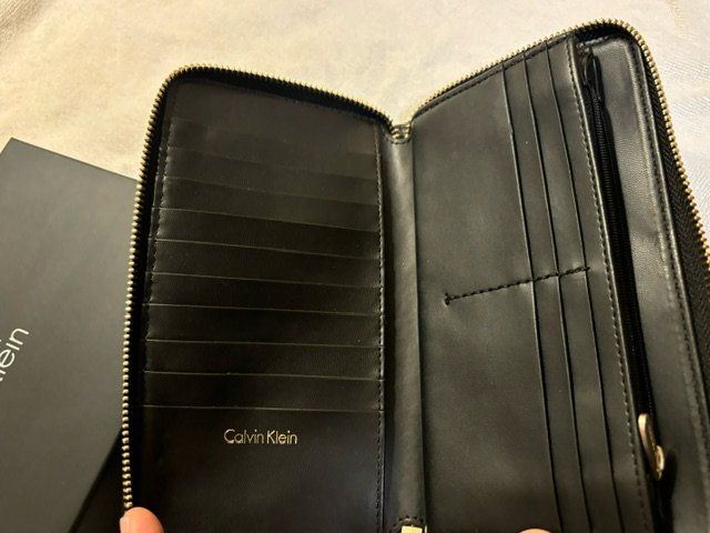 Calvin Klein Portemonnaie: Calvin Klein Portemonnaie NEU – Neu und originalverpackt aus Steinen von FIN 6