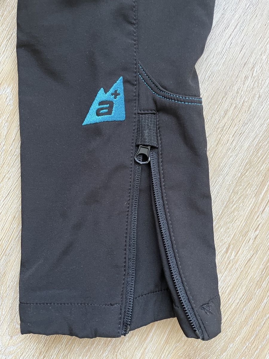 Pantaloni: tolle Softshellhose Gr. 116-128 – Usato da Sulz AG venduto da Zissi31324 3