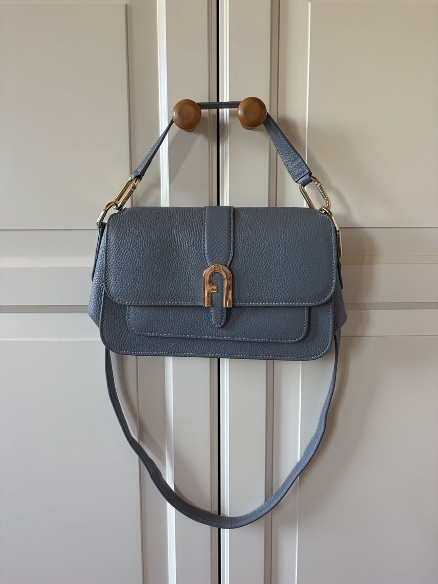 Furla Borse da donna: Furla Blue Leather Sling Bag – Usato da St.Josefen venduto da lop_lh8d