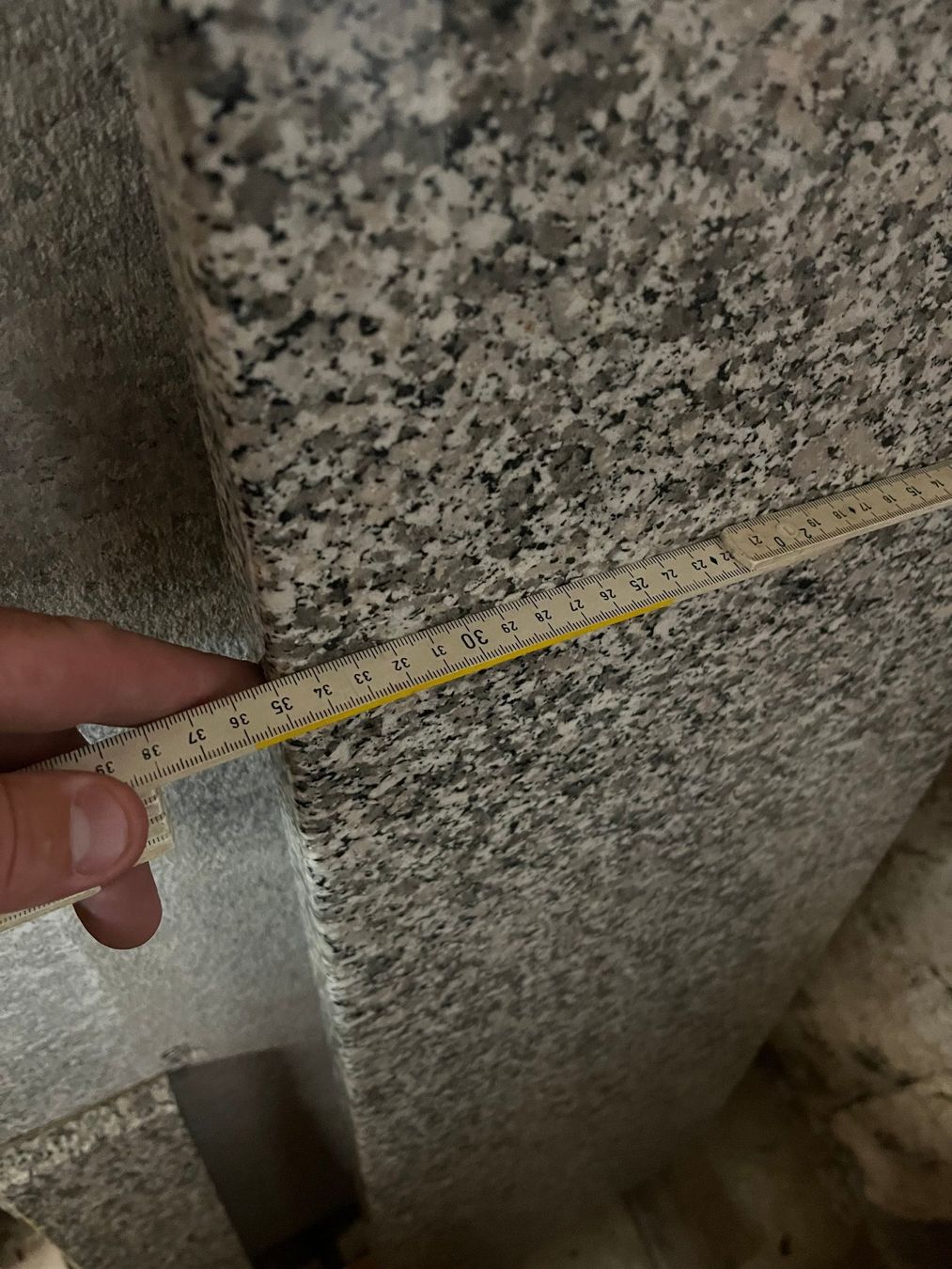Komplettküchen: Plan granite pour cuisine – Gebraucht aus Russy von Guenefle 2