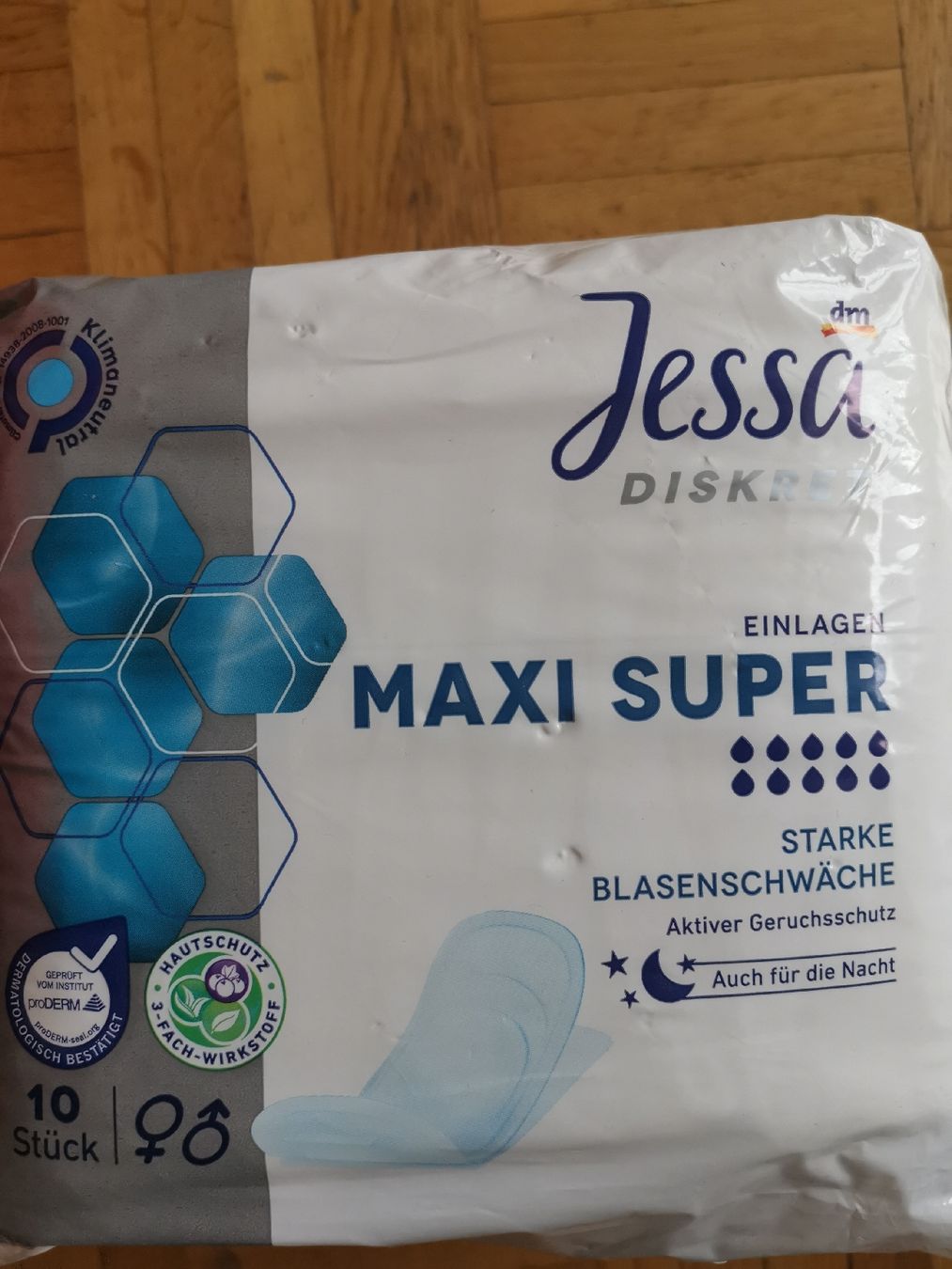 Bacs à couches & couches: Binden Einlagen Maxi Super – Neuf avec emballage d'origine à Jona par baccara55 1