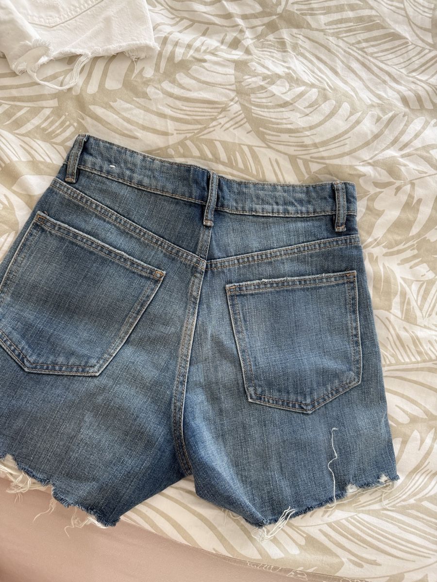 Zara Jeans: Zara jeansshorts – Neuf avec emballage d'origine à Zürich par Ivana.miloradovic 1