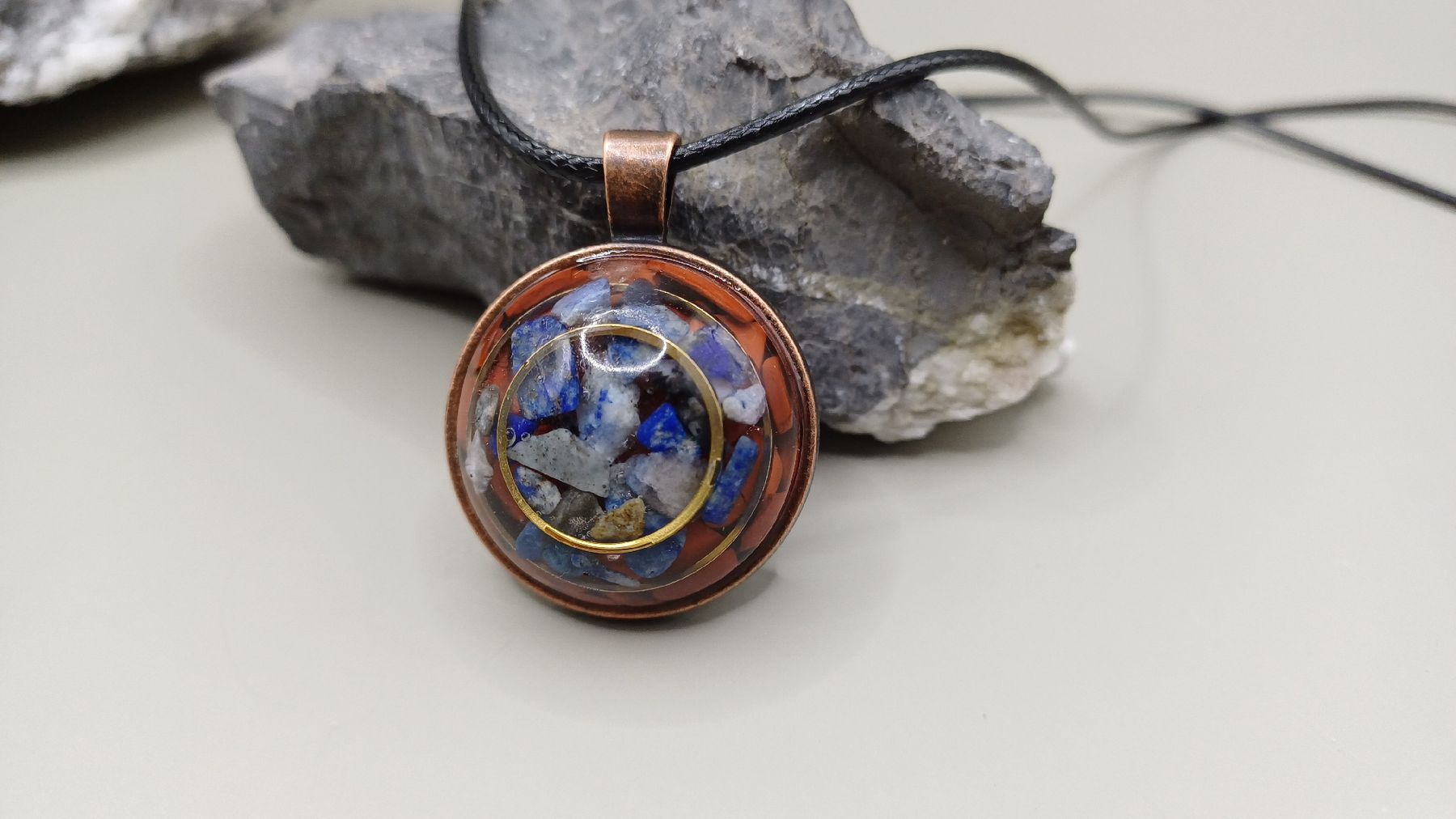 Pendentifs: Anhänger Lapis & Red Jasper – Neuf avec emballage d'origine à Kloten par Epoxygalaxy.ch 1