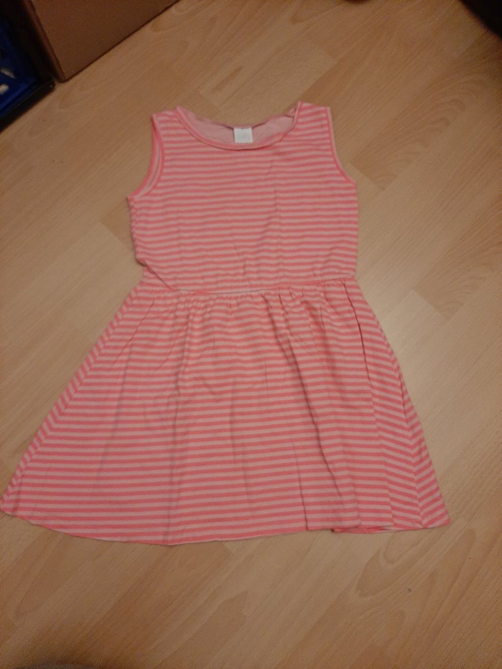Vestiti & Gonne: Kleid gr. 128 – Usato da Perlen venduto da Safari_23