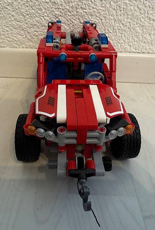 Lego Jouets: Lego Technic First Responder Feuerwehrauto 42075 – D'occasion à Oberbipp par lau_xyb2 1