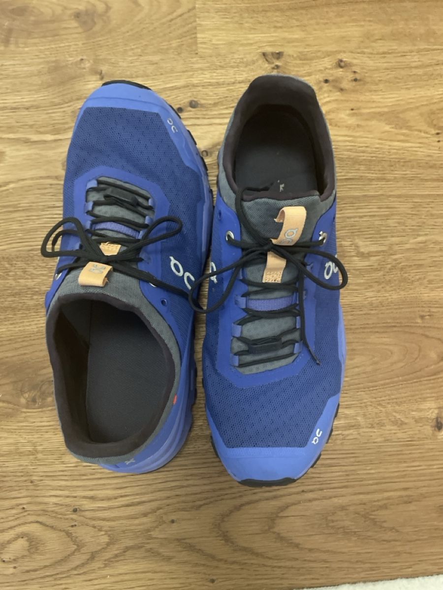 On Scarpe da uomo: ON Running Cloudventure Trailrunner Gr.44 wie Neu – Usato da Remigen venduto da aganguly 4