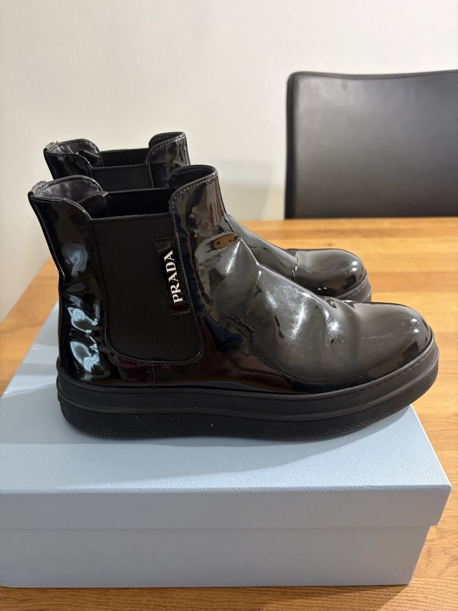 Prada Scarpe da donna: Prada Stiefel – Usato da Henau venduto da leo_2pgk