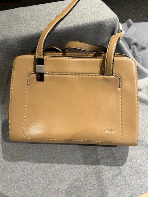 Gabor Borse da donna: Handtasche beige - Gabor - gebraucht – Usato da Interlaken venduto da joe-luzern