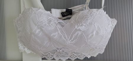 Wunderschöner Weiss-Spitzen-BH, ideal für Sommeroutfits