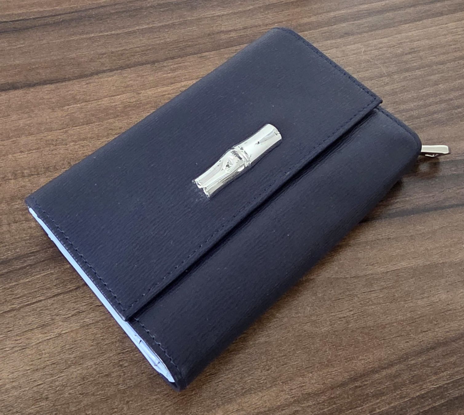 Longchamp Portamonete: Portemonnaie Longchamp – Usato da Merenschwand venduto da Tfsim007
