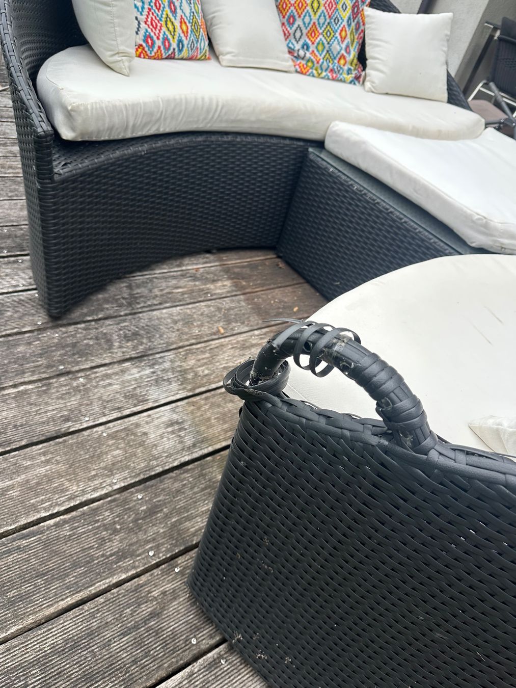 Tischset: Gartenlounge Set mit Tisch Kunstfaser schwarz Polyrattan – Gebraucht aus Elsau von ele_fmb7 7