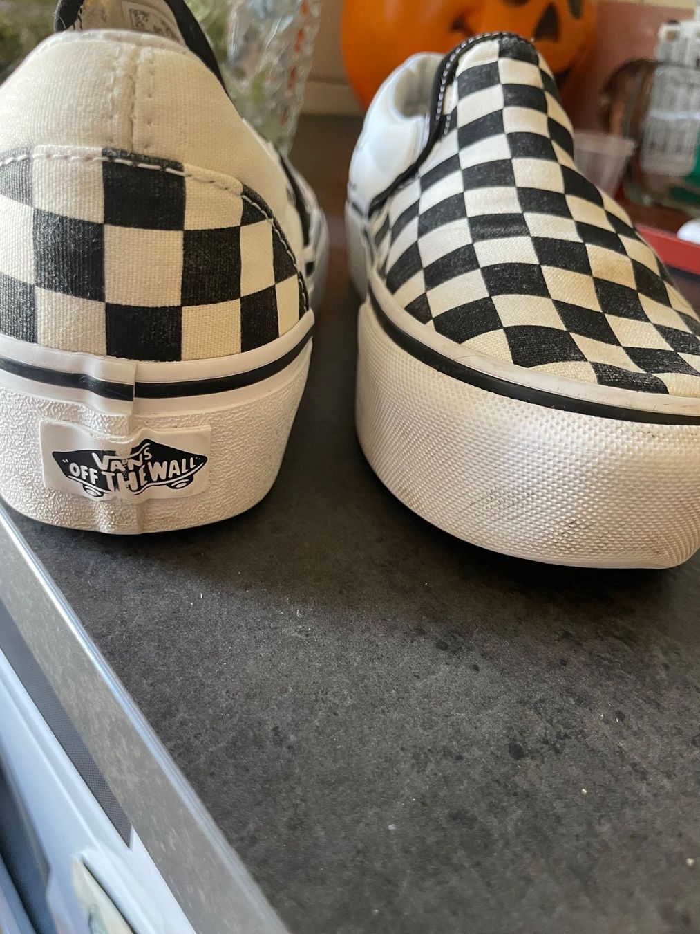 Vans Scarpe da uomo: Vans Old Skool Checkerboard Slip On Trainers Unisex Emo – Usato da Genève venduto da lailas_things 2