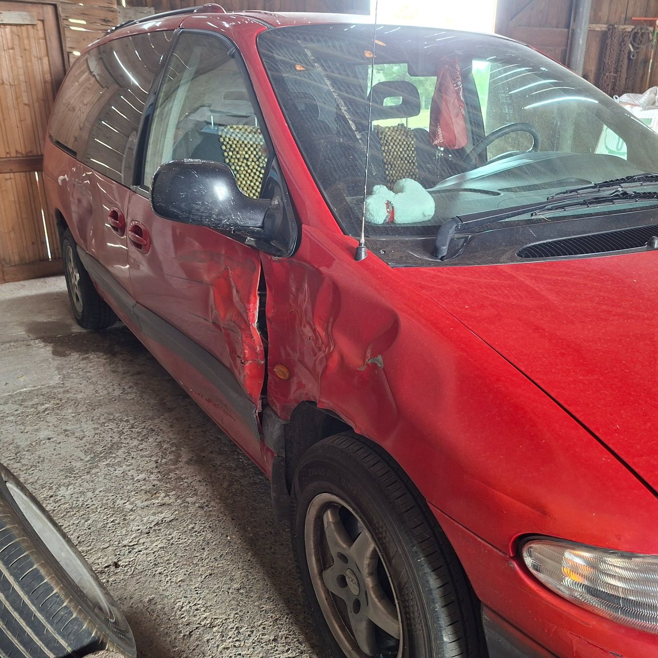 Chrysler Automobili: A vendre CHRYSLER VOYAGER L.E. 3.3 – Usato da Bavois venduto da Pafly63 8