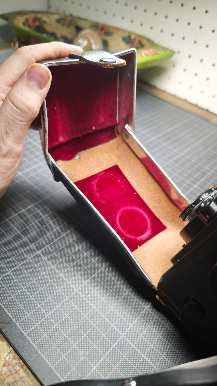 Fotocamera: Wunderschöne alte Fotokamera yashika – Usato da Gelterkinden venduto da MYSTOREFORYOU4460 6