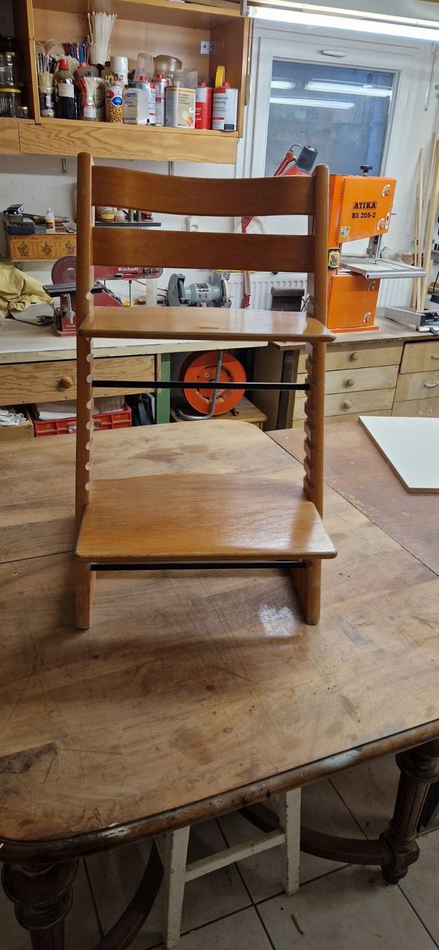 Seggioloni: Chaises d'enfant STOKKE – Usato da Lucens venduto da GeF-Le-Combier