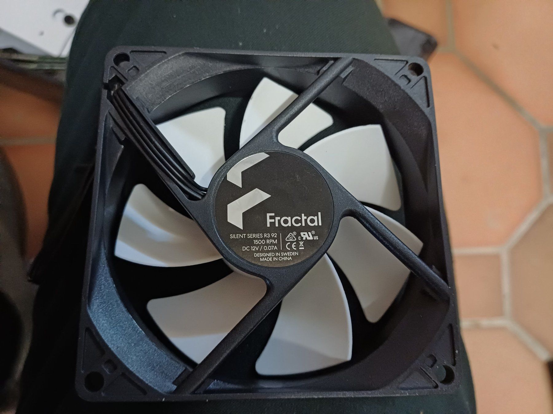Fractal Ventilatoren: Ventilateurs 92mm Fractal Design Silent R3 – Neu (gemäss Beschreibung) aus Ferreyres von Geek_Inside