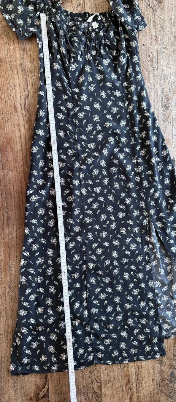 H&M Vestiti: Sommerkleid mit Schlitz. Viskose. Gr. 36. – Usato da Zürich venduto da Sunnyflower97 8