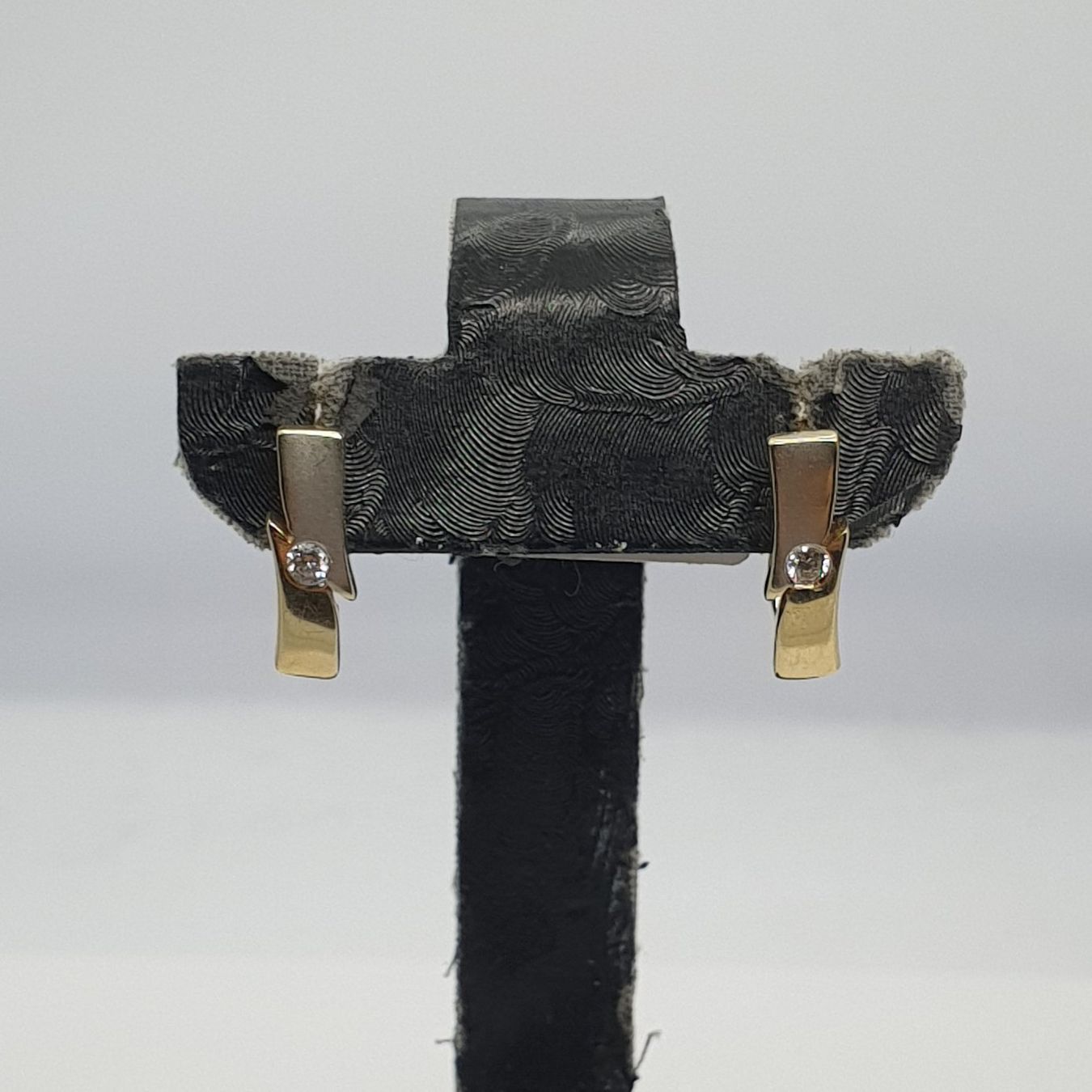 Ohrringe & -stecker: Echt 14K Gold Ohrring – Gebraucht aus Luzern von Goldhaus-Luzern